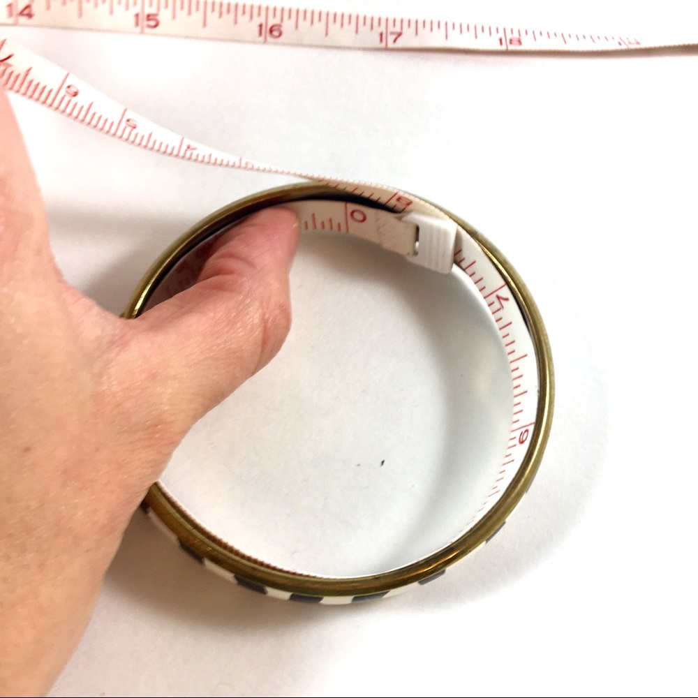 Zebra Bangle - Picture 7 of 8